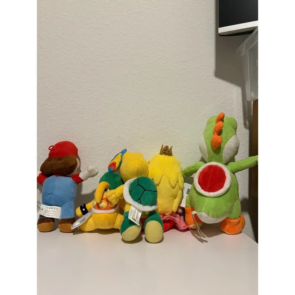 Super Mario Bros Nintendo Stuffed Plush Lot of 5 Mario Yoshi Lemmy Koopa peaches